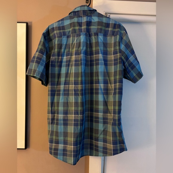 Eddie Bauer, Large Tall, Travex Short Sleeve Button Up - Picture 2 of 3